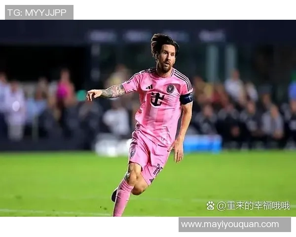 聚焦世界顶级足球球星全图展现绿茵场上的辉煌与荣耀瞬间