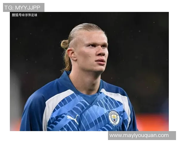 足球界颜值最高球星盘点：帅气与实力并存的完美代言人