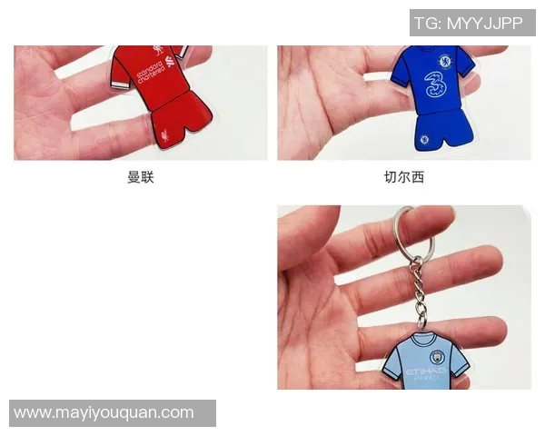 个性定制足球明星照片挂件展现热爱运动激情与独特时尚魅力